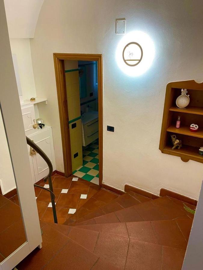 Appartement Holiday House Il Castello Di Anna à Vietri Extérieur photo