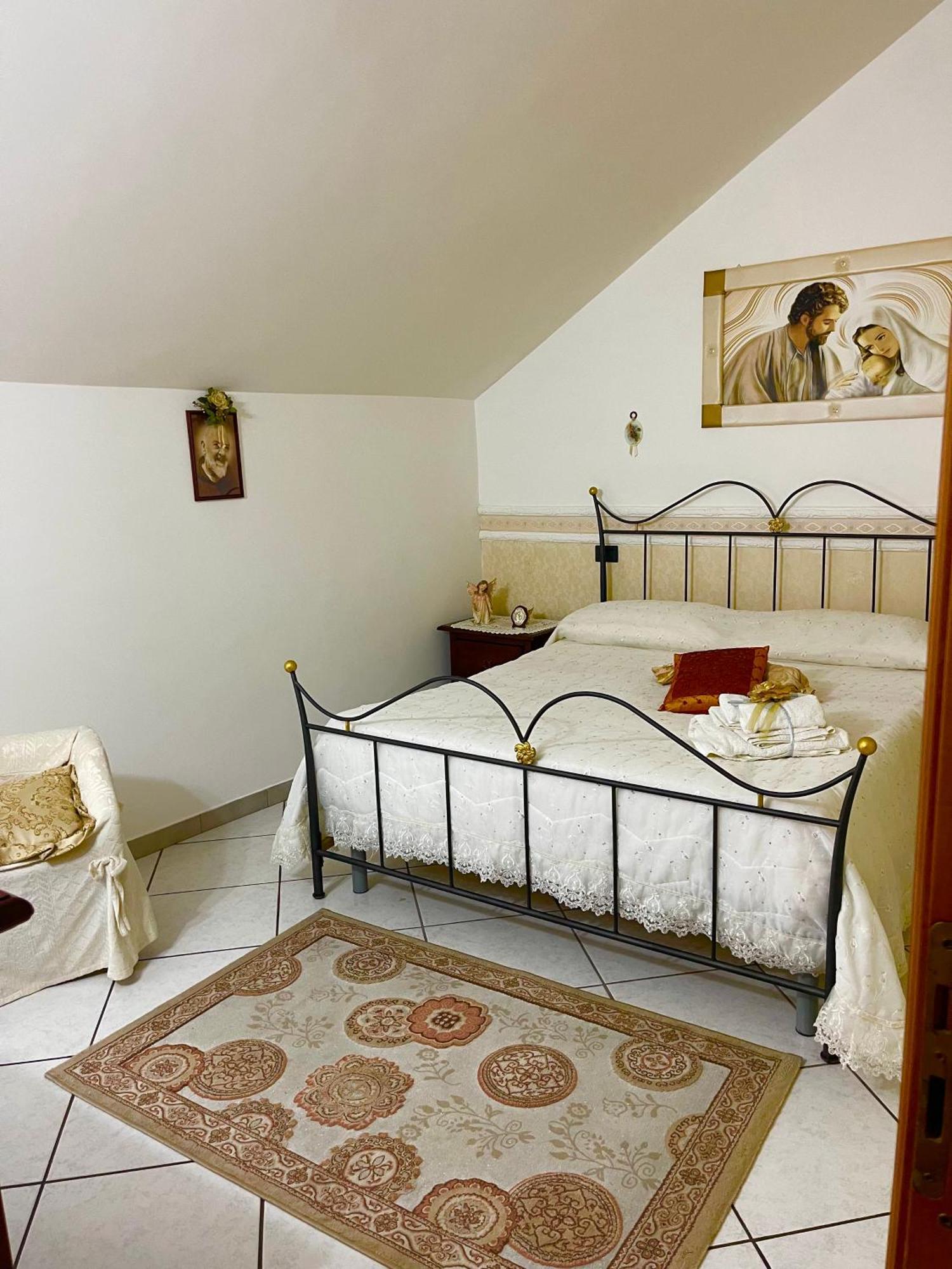Appartement Holiday House Il Castello Di Anna à Vietri Extérieur photo
